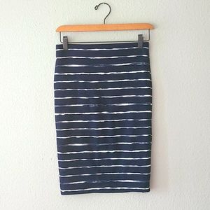 Stretchy pencil skirt
